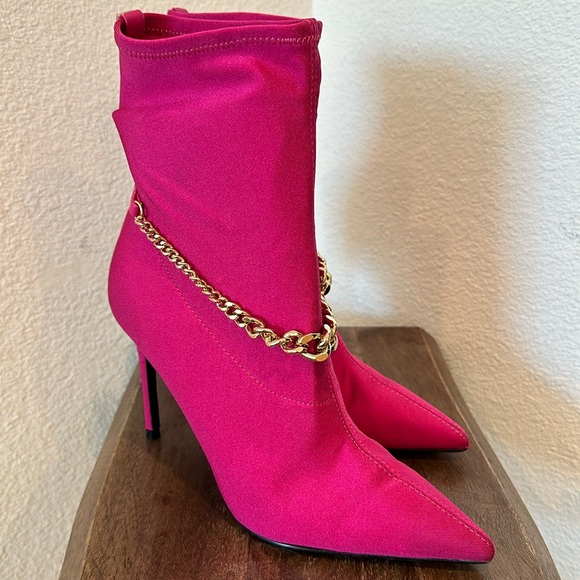 GUESS Forsta Woman's Pink Fucsia Boots Size 81/2 - Picture 1 of 12